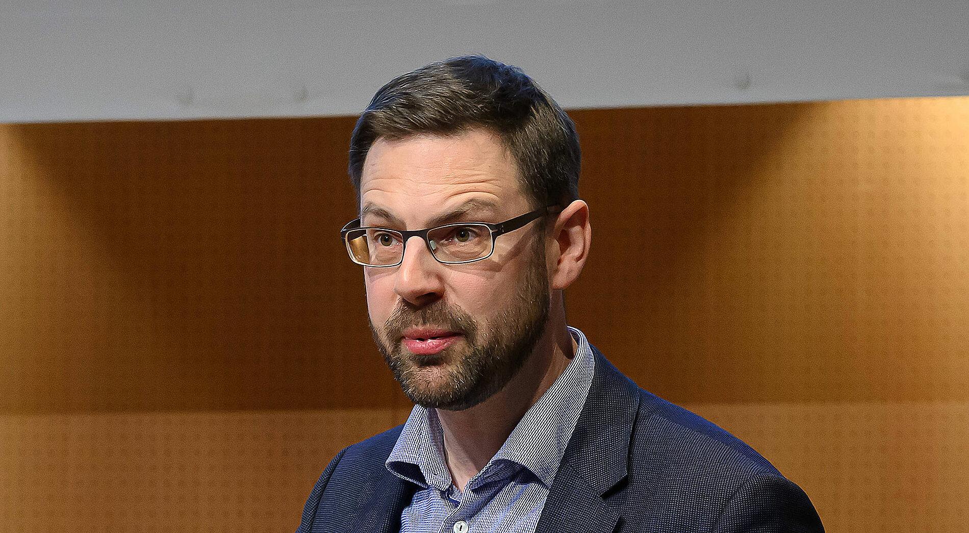 Dr. Martin Schneider